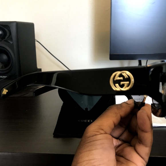 Gucci Sunglasses - Picture 6 of 8